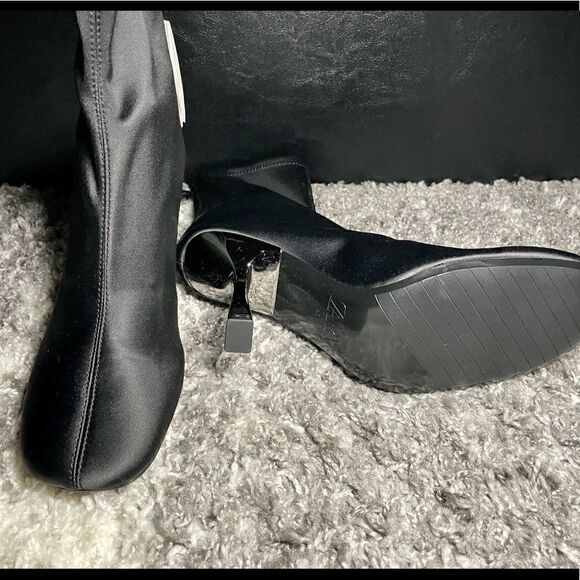 NWT Zara Metallic Heeled Ankle Boots - Picture 8 of 9